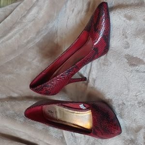 4" Red Pumps *Never Worn*